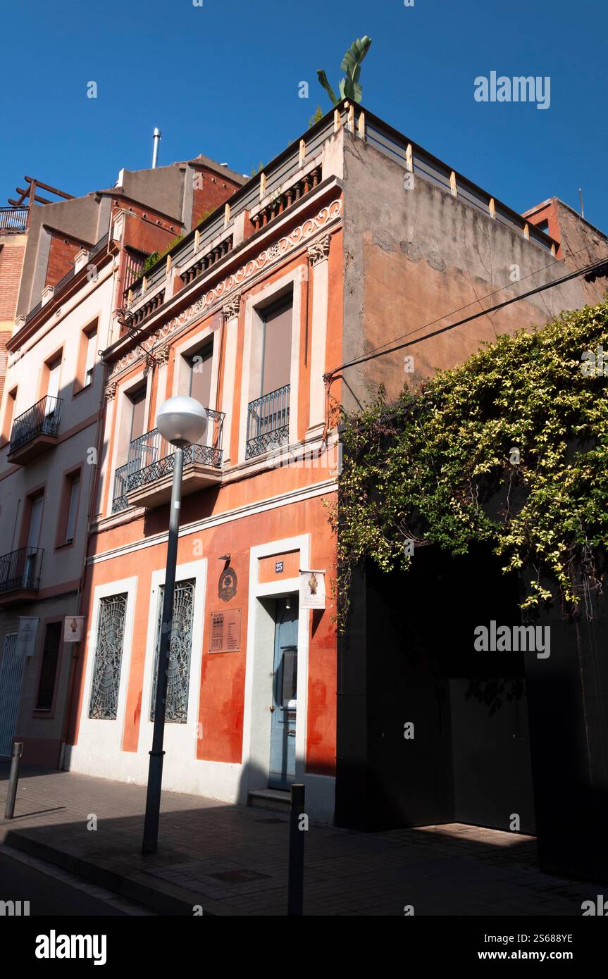 Traditionelle Wohnarchitektur in Vila de Gràcia, XX Jahrhundert, Barcelona, Gracia, Spanien Stockfoto