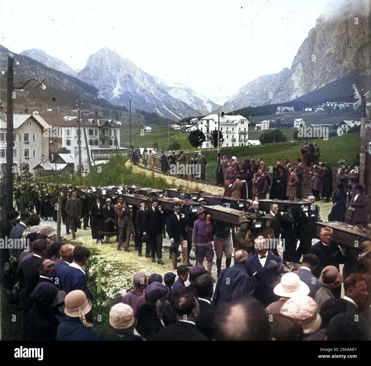 Cortina d'Apezzo Italien 1921 italienischen Soldaten Leichen geborgen aus alpinen Gräbern nach dem großen Krieg Stockfoto