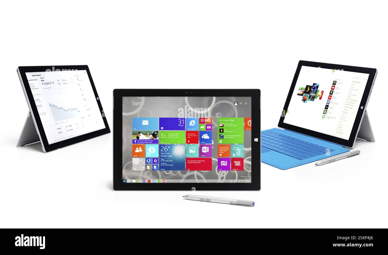 Microsoft Surface Pro 3 Tablet-Computer. Drei Tabletten Stillleben. Isoliert auf weißem Hintergrund. Stockfoto