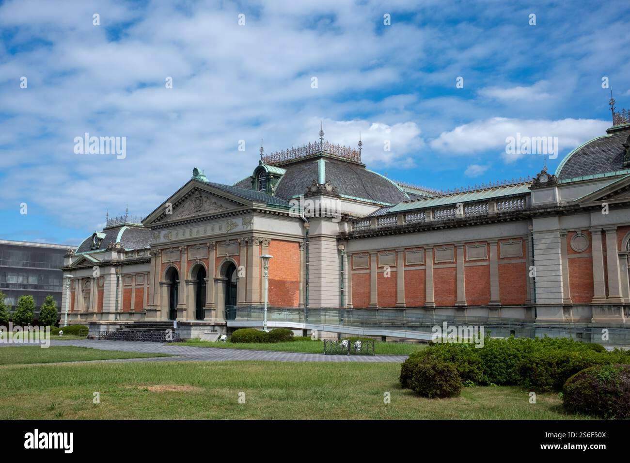 Das Hauptgebäude oder Meiji Kotokan im Kyoto National Museum Kyoto Japan Stockfoto