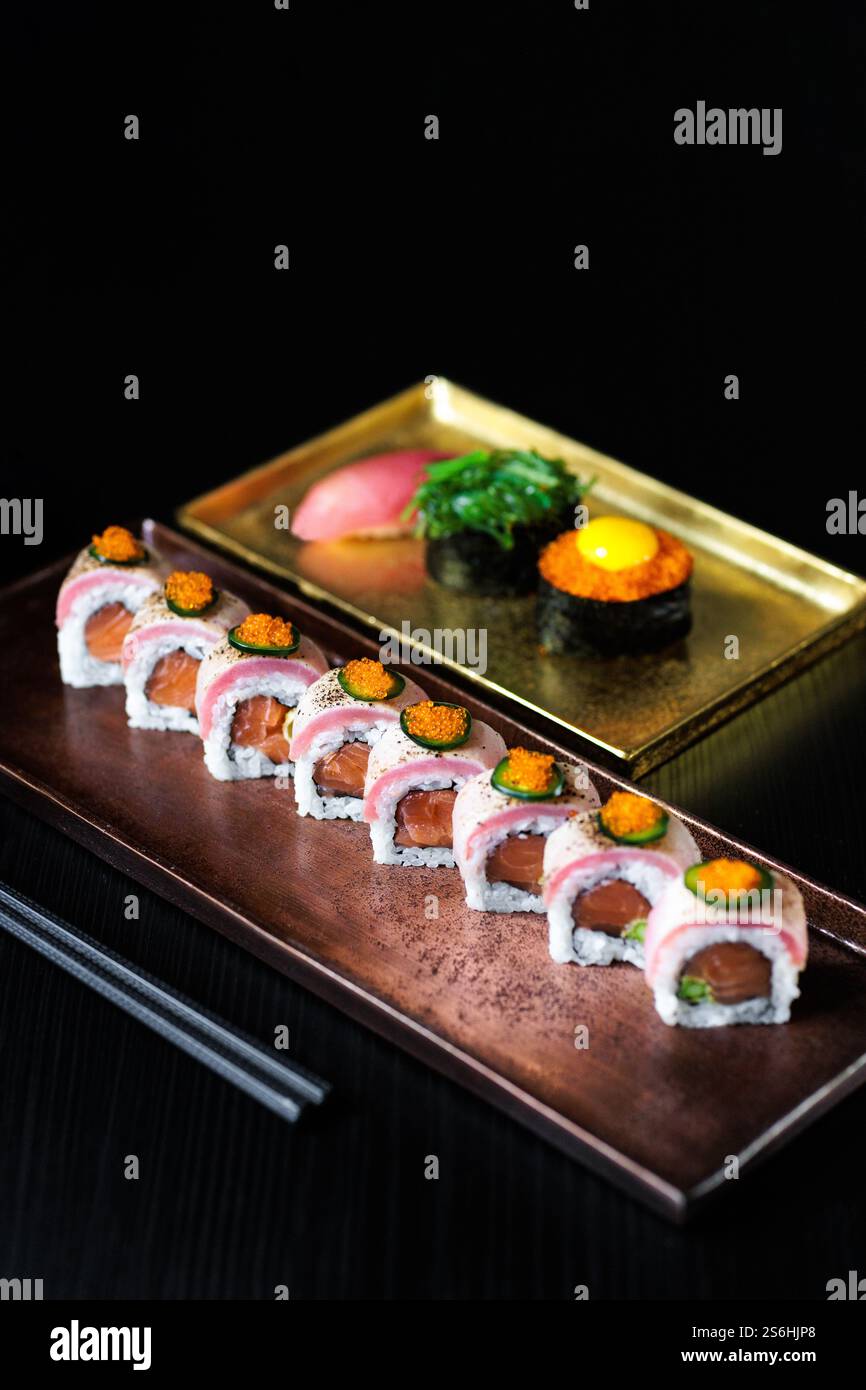Sushi Restaurant Japan Rolls & Nigiri Stockfoto