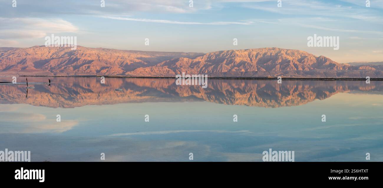Beeindruckend schöner Sonnenuntergang über dem Toten Meer Israel Stockfoto