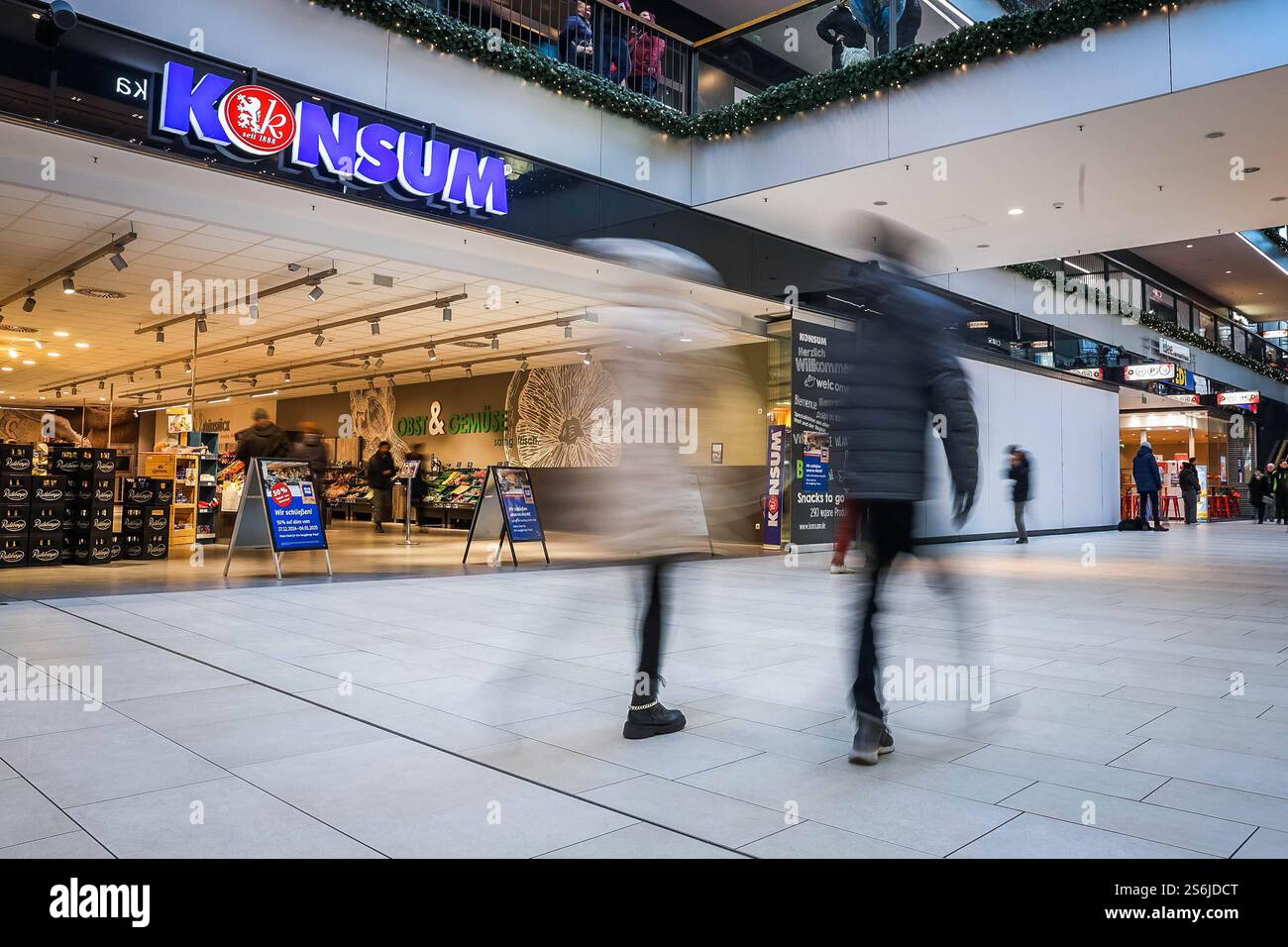 Das Konsum in der Centrum Galerie schließt bald. , Honorarfrei für Produkte von Sächsische.de und Sächsische Zeitung *** Konsum in der Centrum Galerie schließt demnächst kostenlos für Produkte von Sächsische de und Sächsische Zeitung Stockfoto