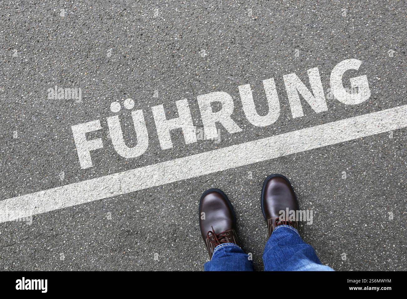 Führung Führung Erfolg Erfolg Wachstum Finanzen Geschäftsmann Geschäftskonzept Gewinn Karriere Stockfoto