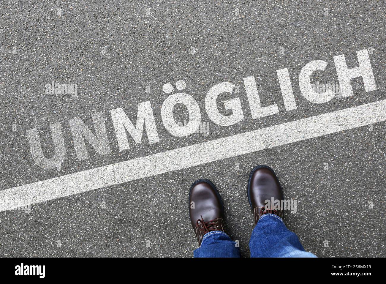 Unmöglich möglicher Erfolg erfolgreiches Geschäftskonzept Geschäftsmann Motivation Karriereplan Strategie Stockfoto