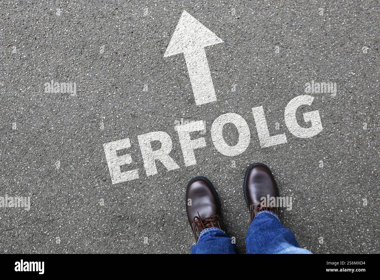 Erfolg erfolgreiches Geschäftskonzept Geschäftsmann Gewinn Karriereplan Strategie Leadership Stockfoto