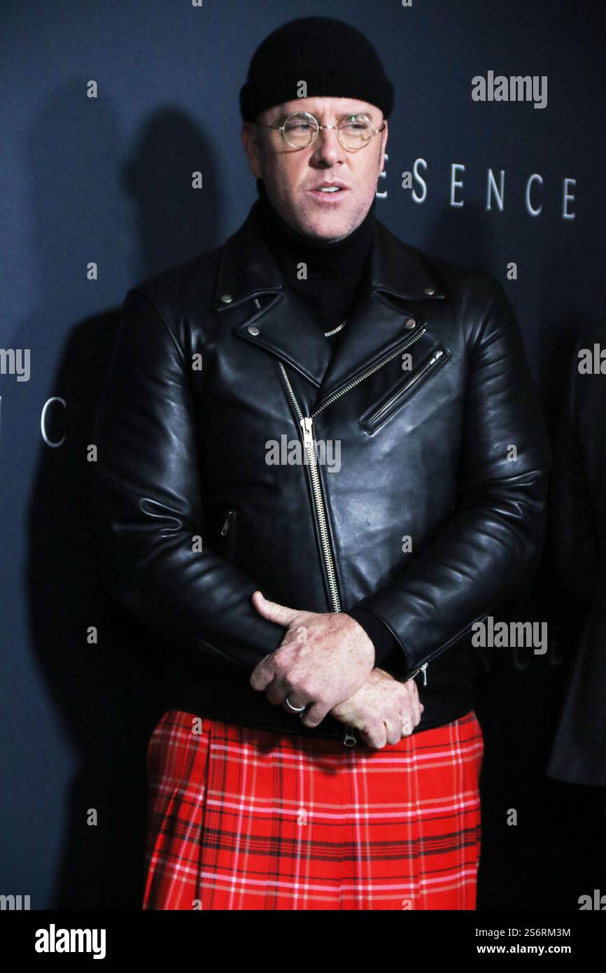 Januar 2025 für Chris Sullivan, Julia Fox, Lucy Liu, Steven Soderbergh, Callina Liang, Atest Neon präsentiert Premiere der Präsenz am AMC Lincolm Square 13 in New York. Januar 2025Credit: RW/Mediapunch Stockfoto