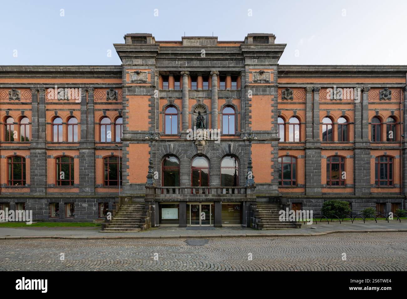 West Norway Museum of Decorative Art (auch bekannt als KODE 1), untergebracht in einem Gebäude im Renaissancestil, das von Henry Bucher entworfen wurde. Stockfoto