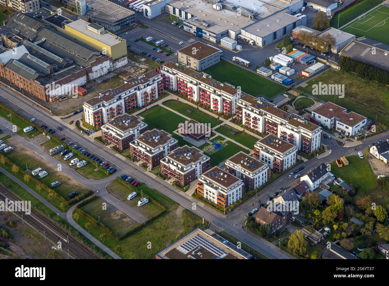 Luftaufnahme, neue Wohngebäude im Flora Quartier, ehemaliger Margarine-Union-Standort, Kleve, Niederrhein, Nordrhein-Westfalen, Deutschland Stockfoto