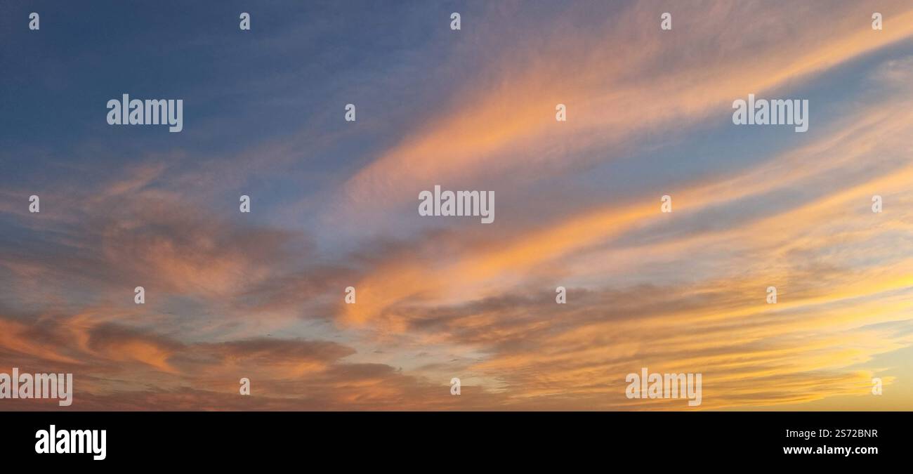 Wolkengebilde Stockfoto