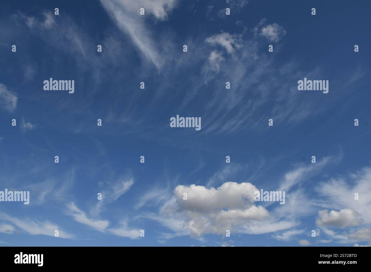 Wolkengebilde Stockfoto