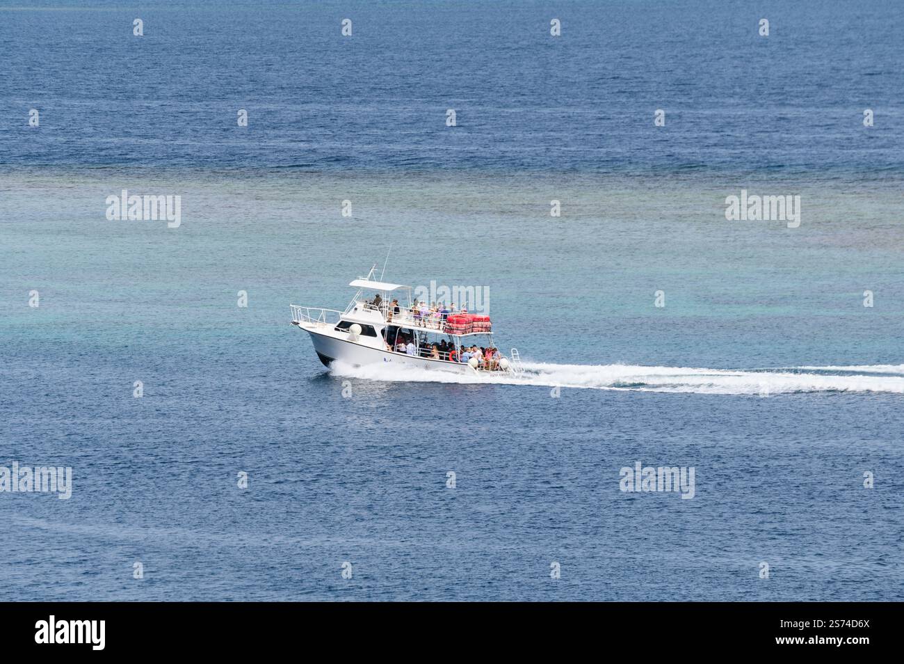 Kleine Boote im Hafen von Roatan, Honduras Stockfoto
