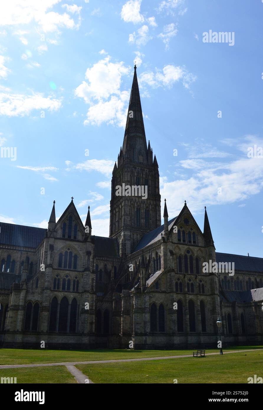 Kathedrale von Salisbury - Kirche der Heiligen Jungfrau Maria. Eine anglikanische Kathedrale in Salisbury, England, Großbritannien Stockfoto