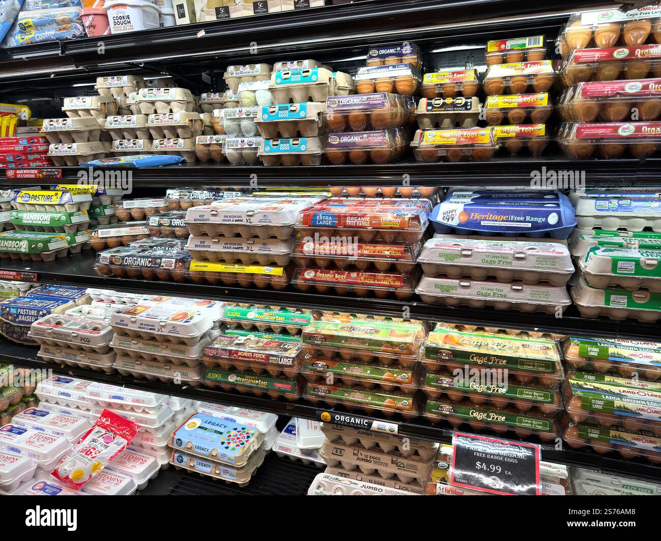 Lebensmittelgeschäft Eierbereich Stockfoto