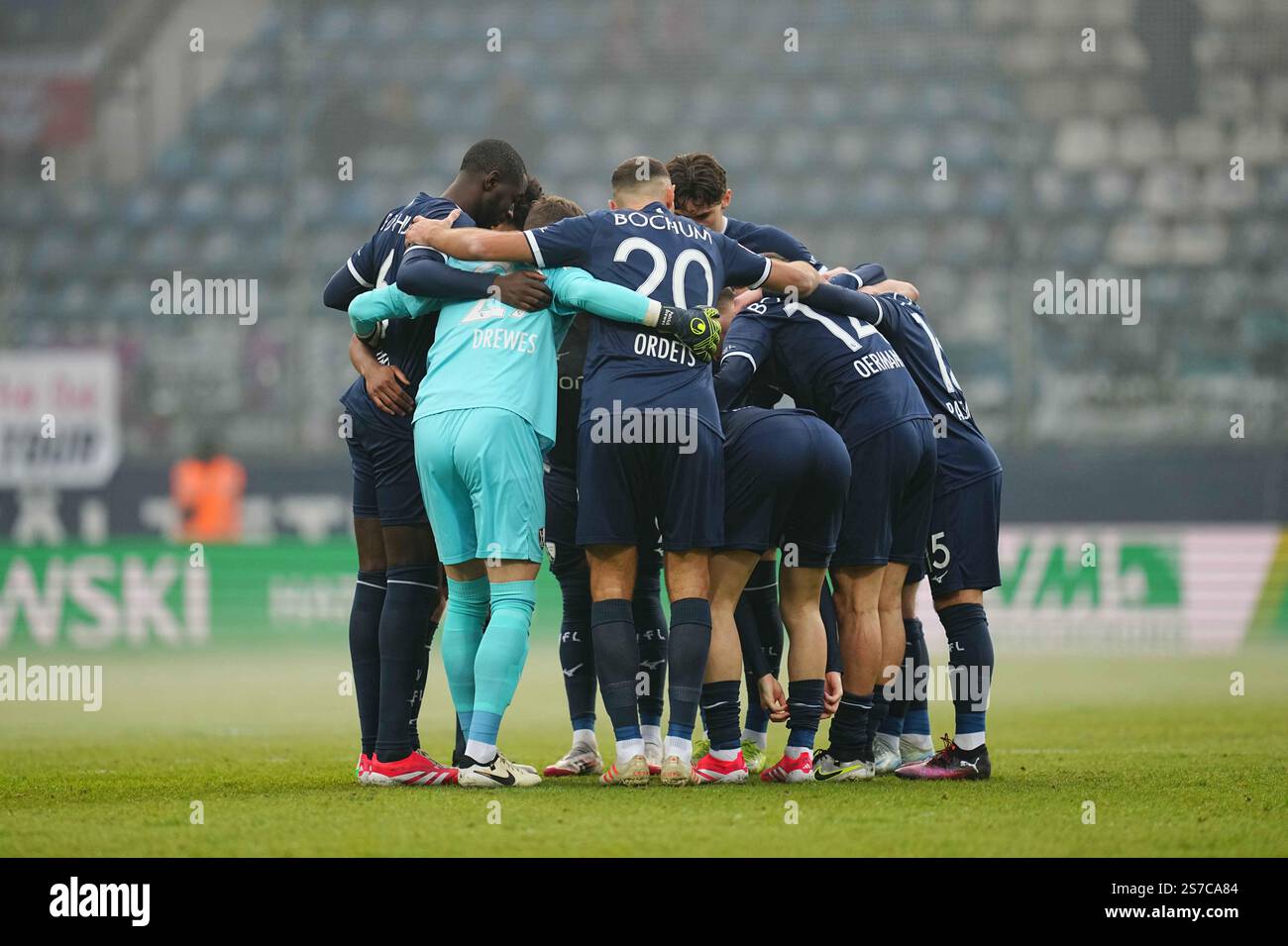 Vonovia Ruhrstadion, Bochum, Deutschland. Januar 2025. VfL Bochum Team während einer 1. Bundesliga-Spiel VfL Bochum gegen RB Leipzig im Vonovia Ruhrstadion Bochum. Ulrik Pedersen/CSM/Alamy Live News Stockfoto