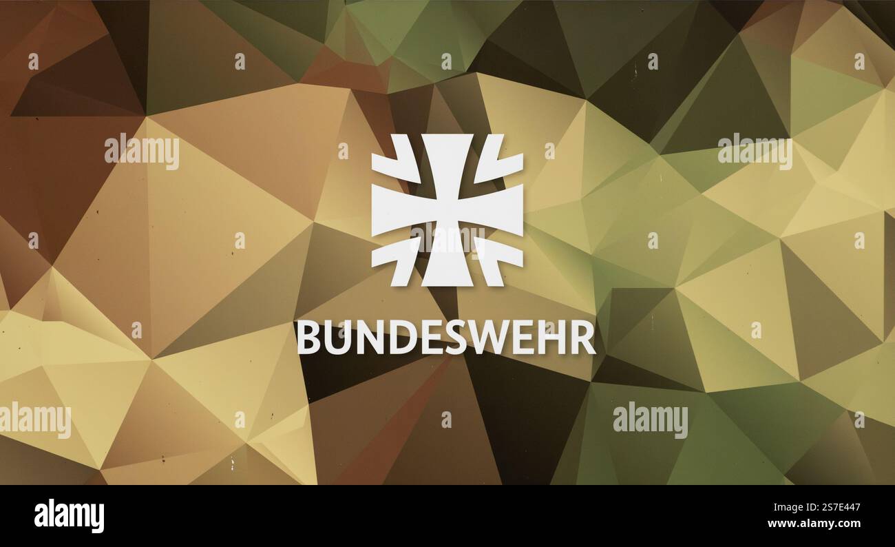 Bundeswehrkreuz auf Tarnmuster. Ikone der deutschen Armee mit den Waldfarben im Hintergrund. Militärisches Design an einer Fassade. Stockfoto