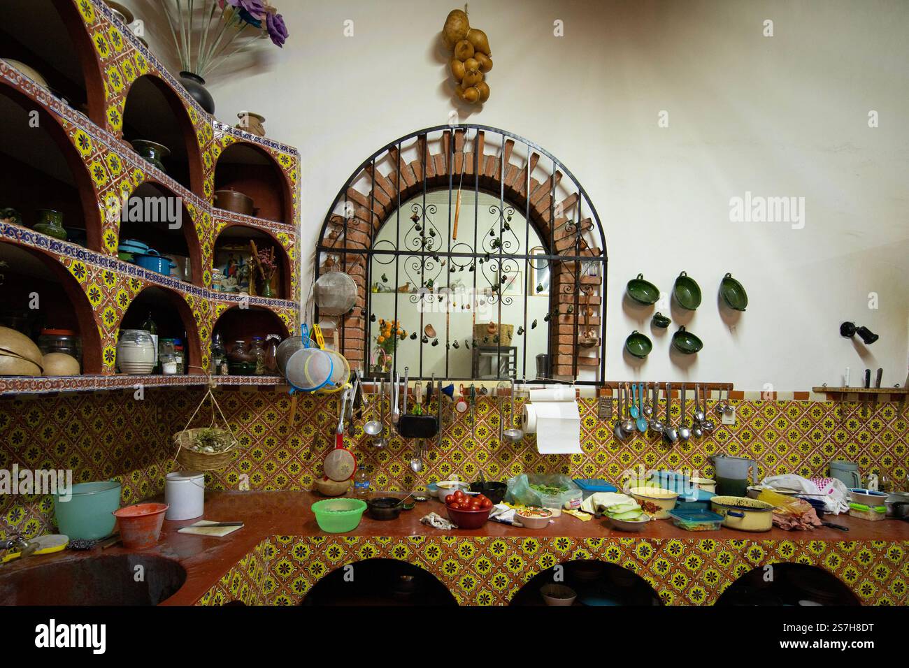 Teotitlán del Valle, Oaxaca, Mexiko; 1. Januar 2025: Restaurant Tlamanalli. Traditionelle Küche von Küchenchef Abigail Mendoza in Oaxaca, Mexiko. Stockfoto