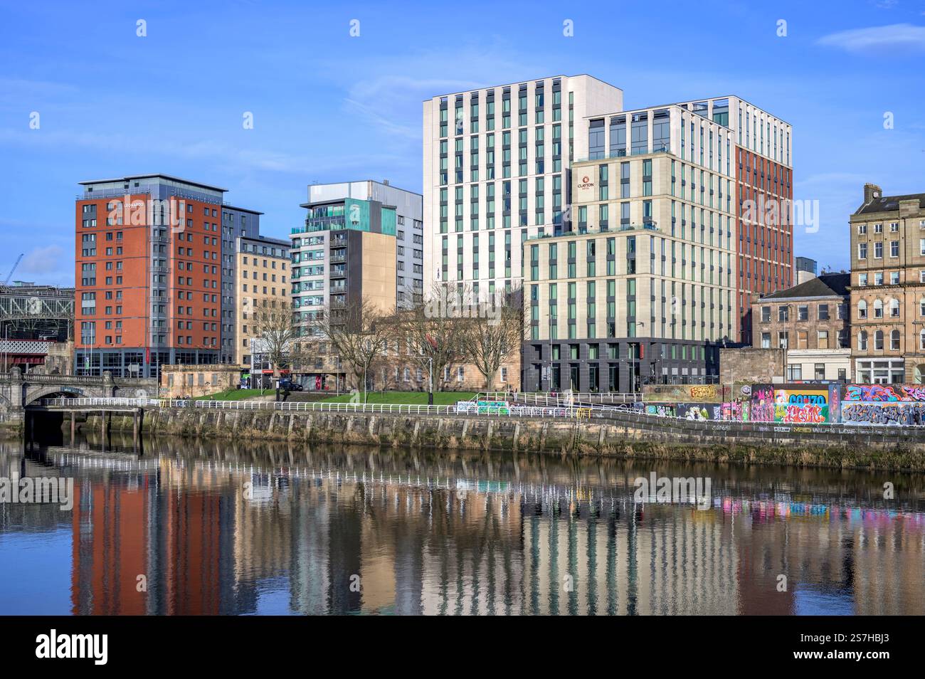 Clayton Hotel in der Clyde Street und Leonardo Hotel in Broomielaw, Glasgow, Schottland, Großbritannien, Europa Stockfoto