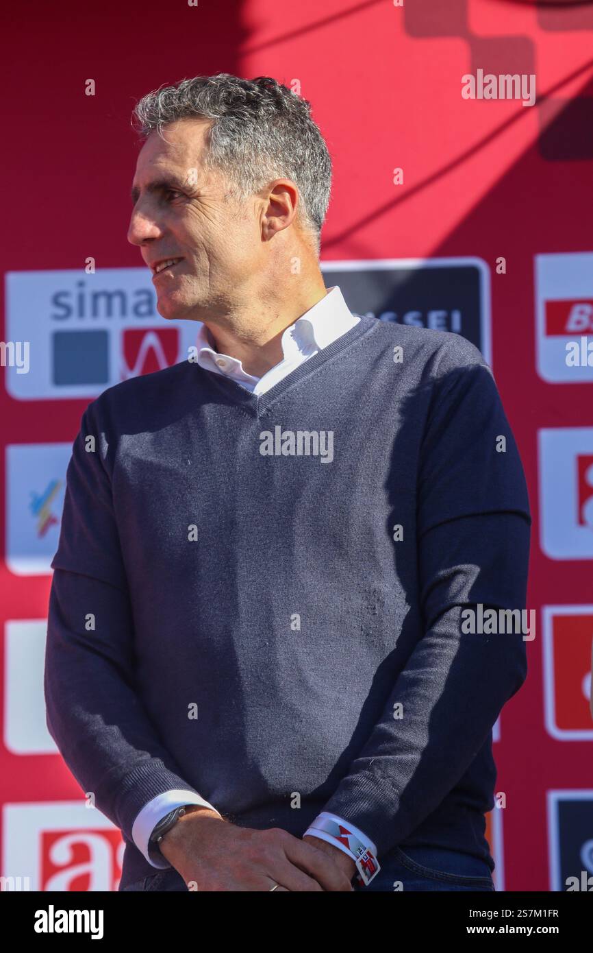 Benidorm, Spanien, 19. Januar 2025: Ehemaliger Radfahrer Miguel Indurain beim UCI Cyclo-Cross World Cup Benidorm Elite Women's Race am 19. Januar 2025 in Benidorm, Spanien. Quelle: Alberto Brevers / Alamy Live News. Stockfoto