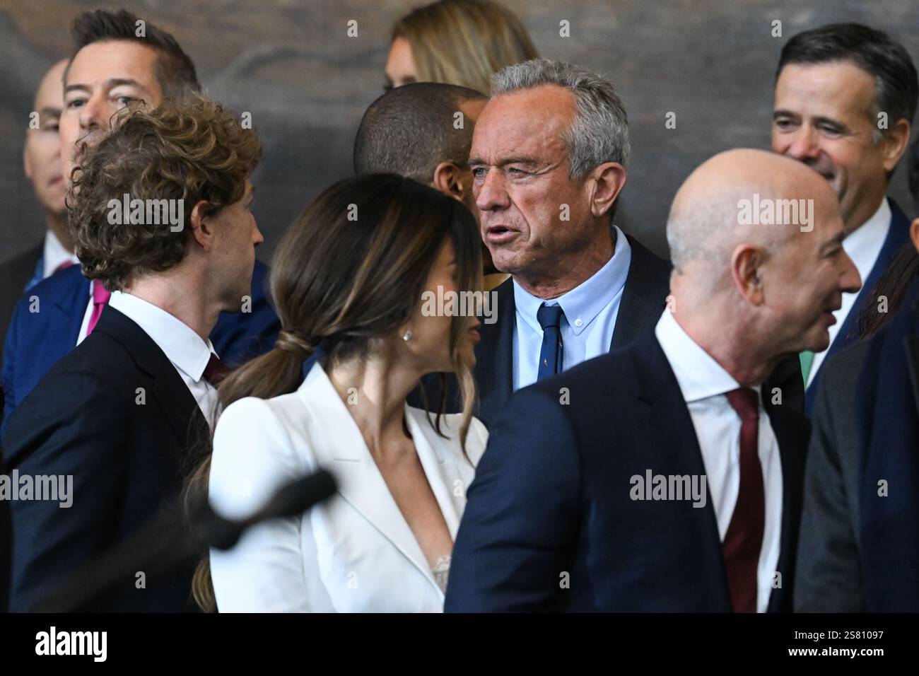 Washington, DC, USA. Januar 2025. (L-R) Mark Zuckerberg, der CEO von