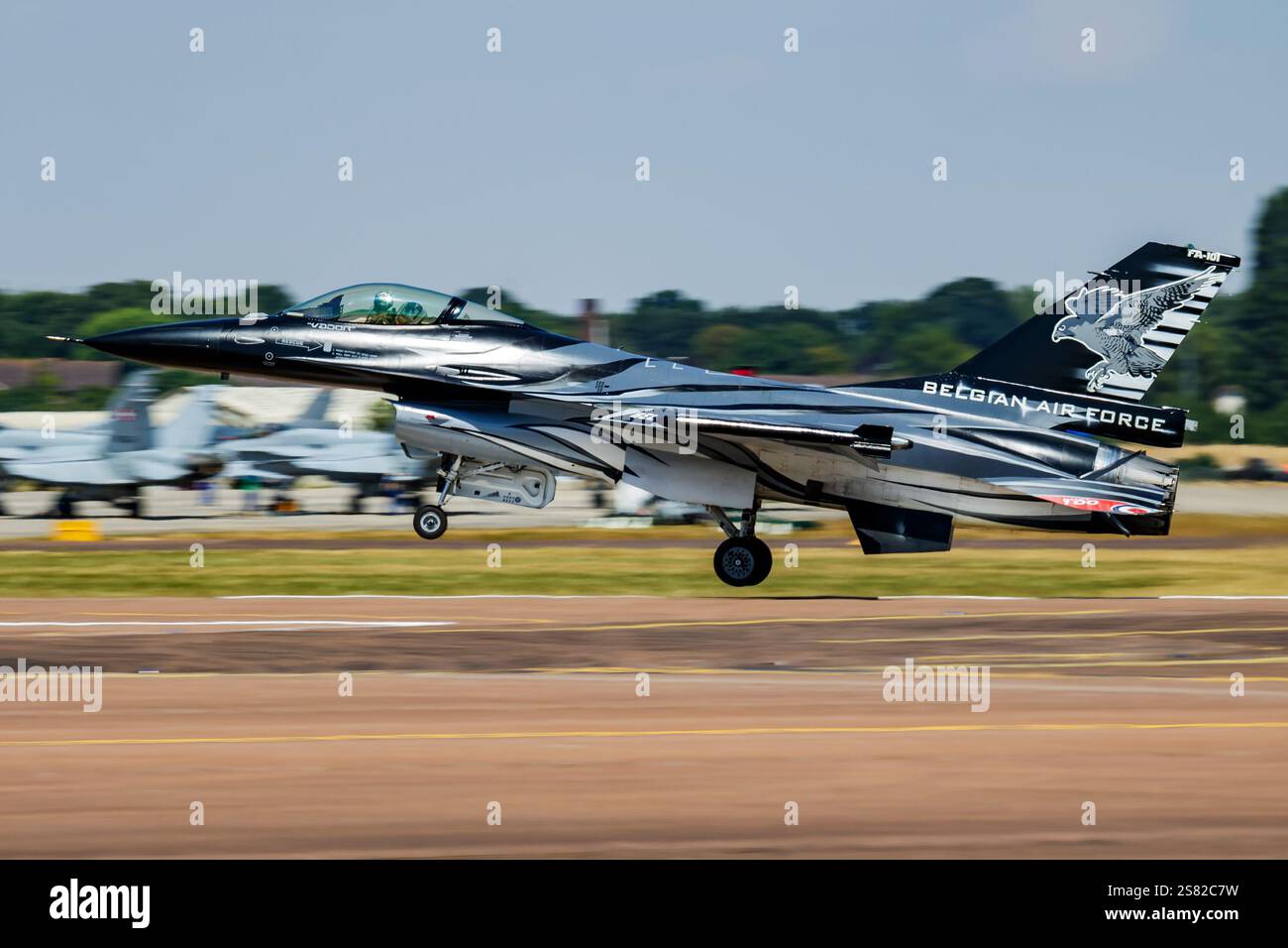 FAIRFORD/DEUTSCHLAND - vom 12. Juli 2018: Die belgische Luftwaffe Sonderlackierung Lockheed F-16 Fighting Falcon BIN FA-101 Fighter jet Anzeige an RIAT Royal ICH Stockfoto