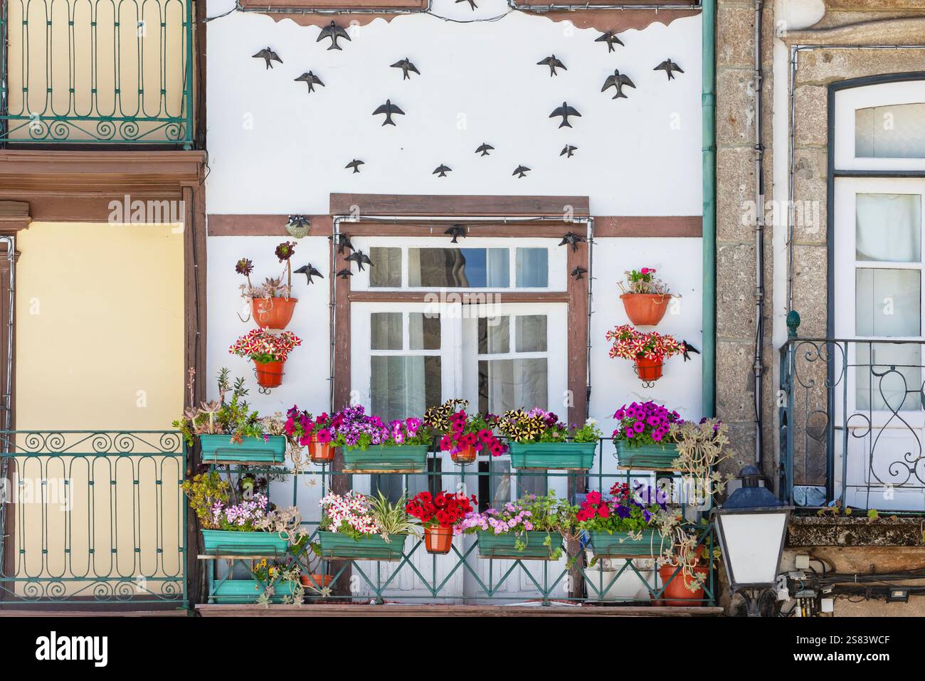 Traditionelle Gebäudefassade, Guimaraes, Region Minho, Portugal Stockfoto