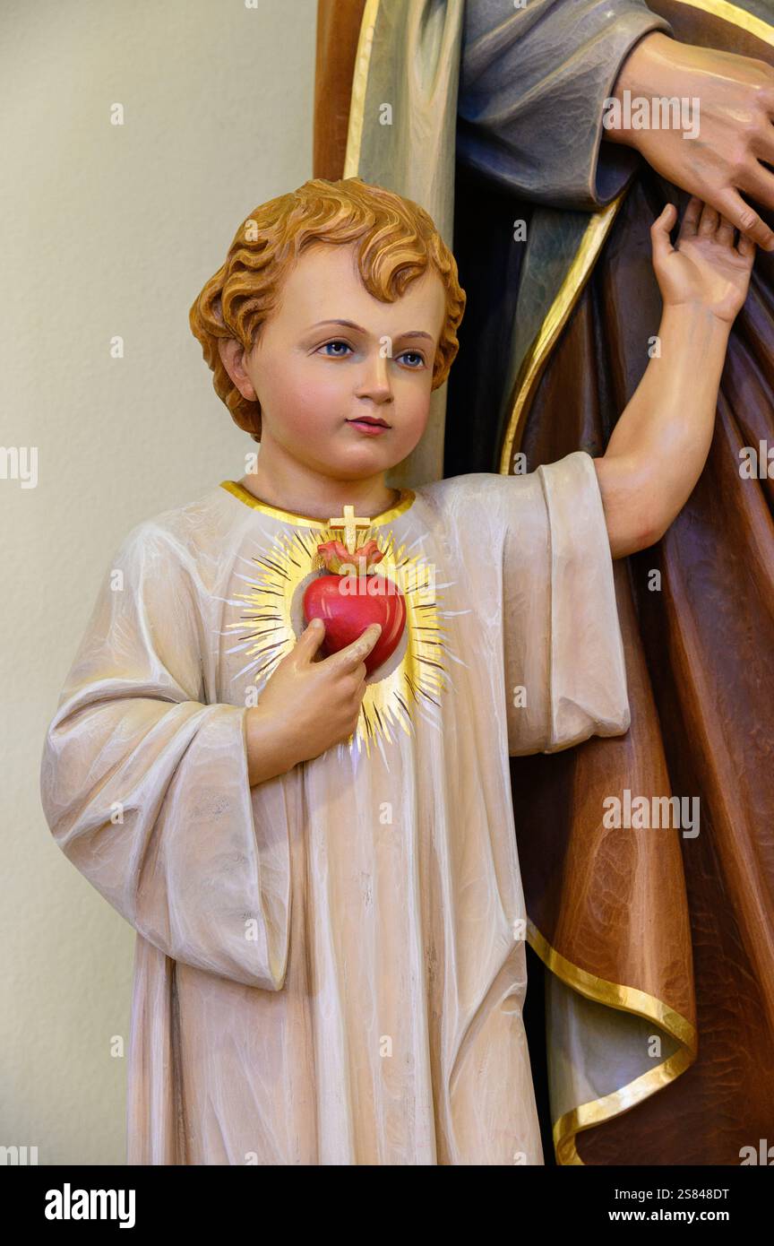 Das Christkind mit dem hl. Josef. St. Jakobskirche in Medjugorje, Bosnien und Herzegowina. Stockfoto