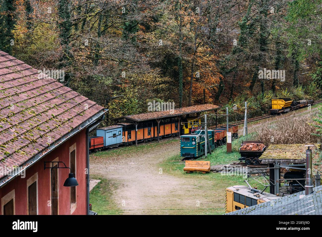 Das Eisenerzbergwerk Cockerill d’Esch-sur-Alzette spielte von den 1870er bis in die 1990er Jahre eine wichtige Rolle im wirtschaftlichen Boom in Luxemburg Stockfoto
