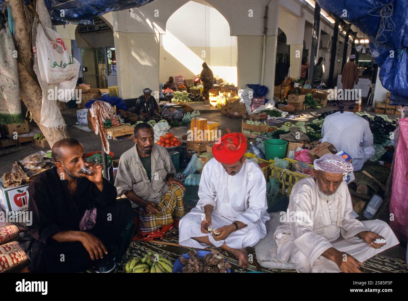 Beduinen im Souk Salalah, Dhofar, Sultanat Oman, Arabische Halbinsel Stockfoto