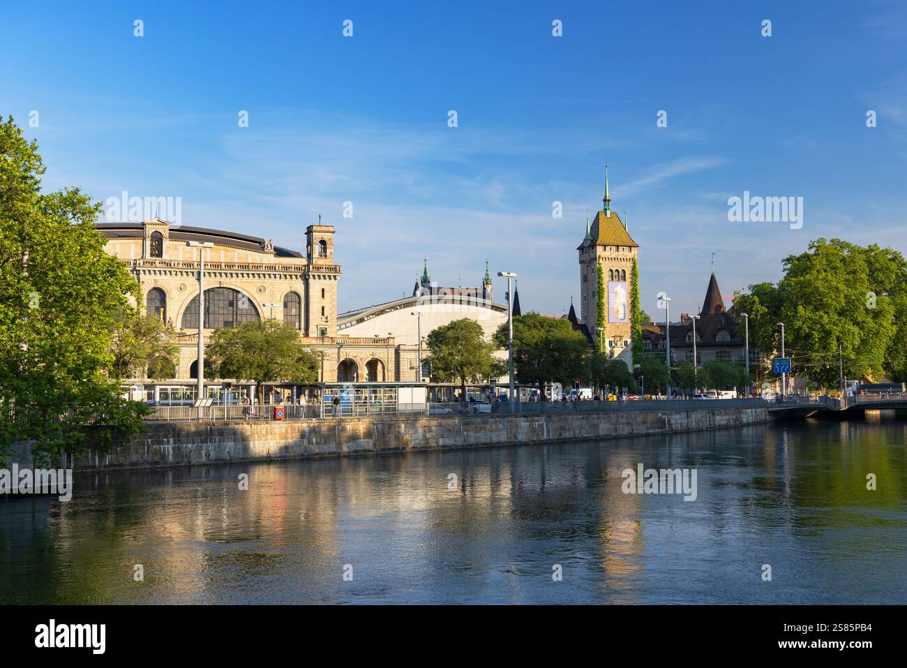 Zürich Hauptbahnhof und Landesmuseum, Zürich, Schweiz Stockfoto