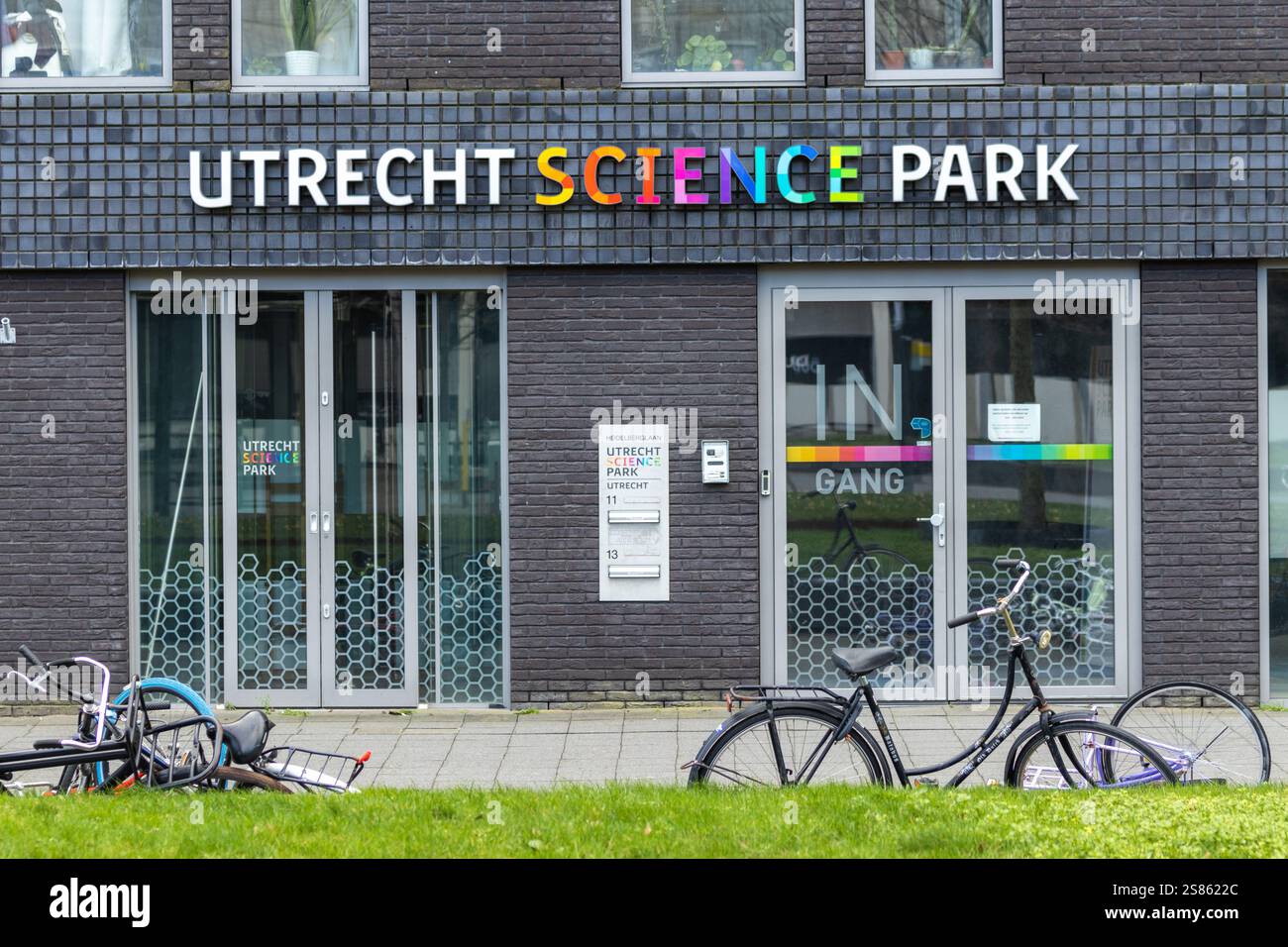 Schild Utrecht Science Park. Abgesehen von den juristischen, geisteswissenschaftlichen und universitären Fakultäten Utrecht, ist der größte Teil der Universität. Stockfoto