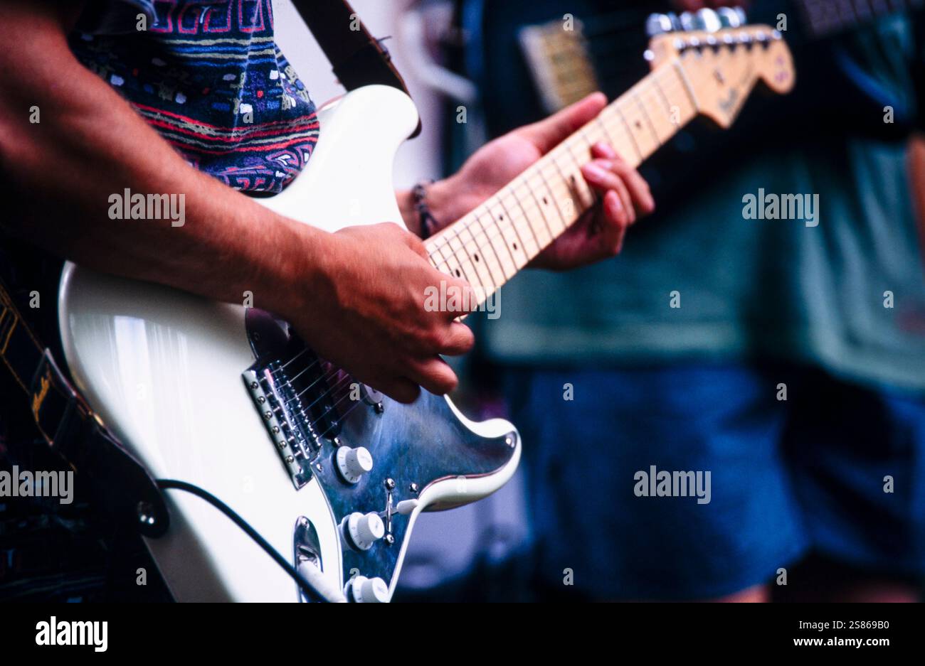 Gitarre spielen Stockfoto