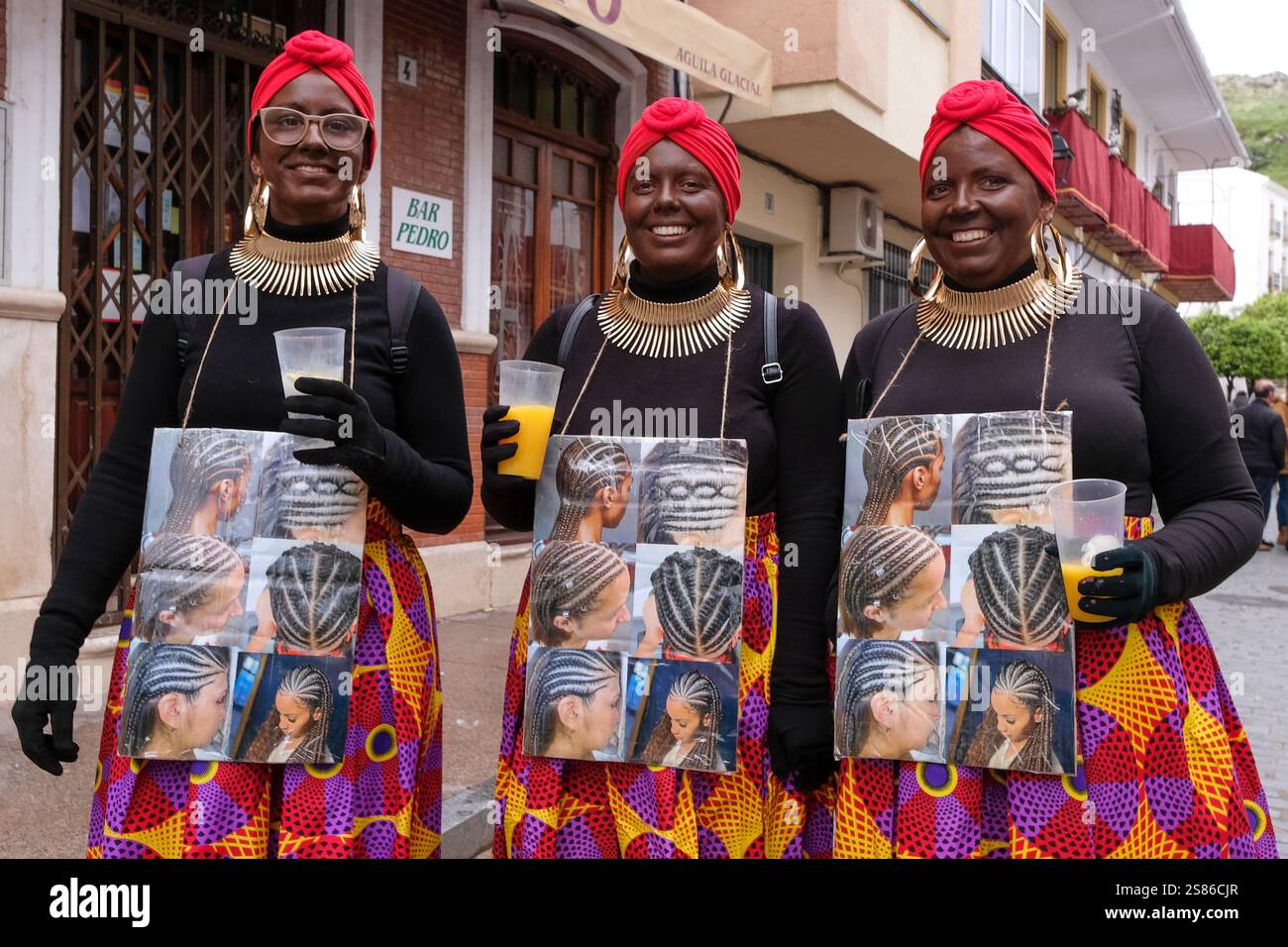 Schickes Dressfest am Ostersonntag, Carcabuey, Provinz Cordoba, Andalusien, Spanien Stockfoto