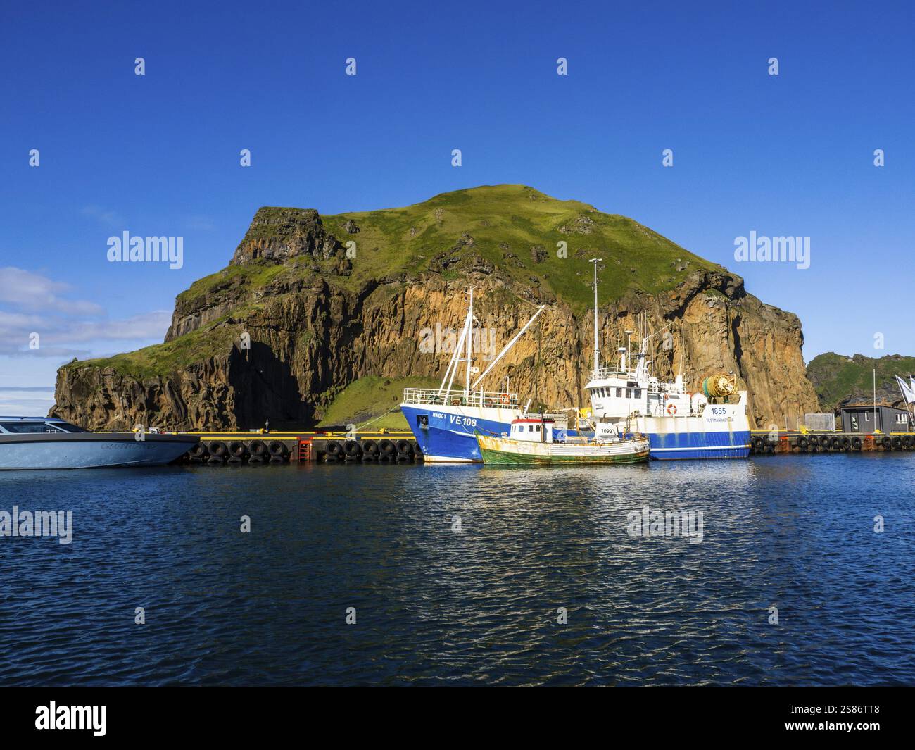 Trawler, Boote im Hafen, Heimaey, Westman-Inseln, SuÃ urland oder Südisland, Island, Europa Stockfoto