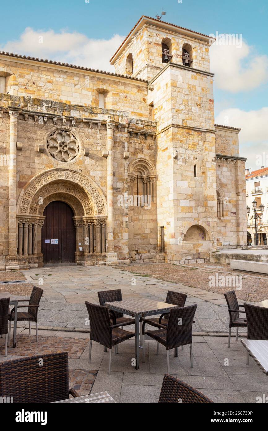 Kirche San Juan Bautista, Plaza Mayor, Zamora, Provinz Zamora, Kastilien und Leon, Spanien. Stockfoto