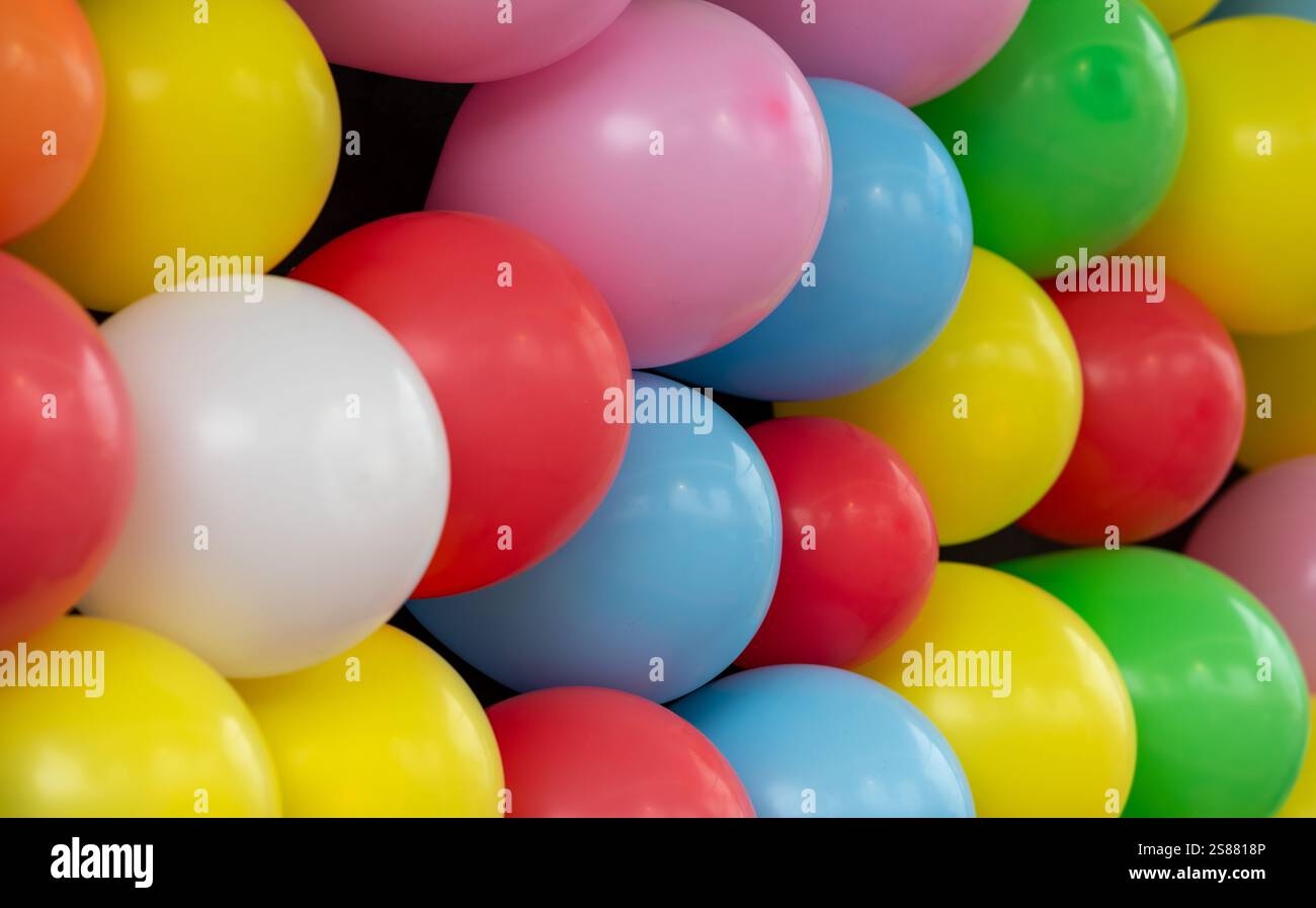 Fahrgeschäfte, Spiele und Speisen auf dem Messegelände CNE Toronto Ontario Stockfoto Fahrgeschäfte, Spiele und Speisen auf dem Messegelände CNE Toronto Ontario Stockfoto