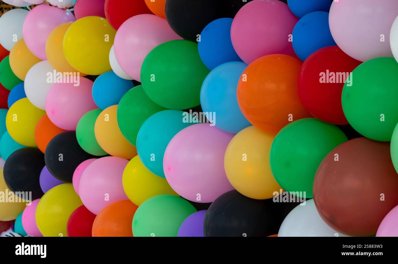 Fahrgeschäfte, Spiele und Speisen auf dem Messegelände CNE Toronto Ontario Stockfoto Fahrgeschäfte, Spiele und Speisen auf dem Messegelände CNE Toronto Ontario Stockfoto