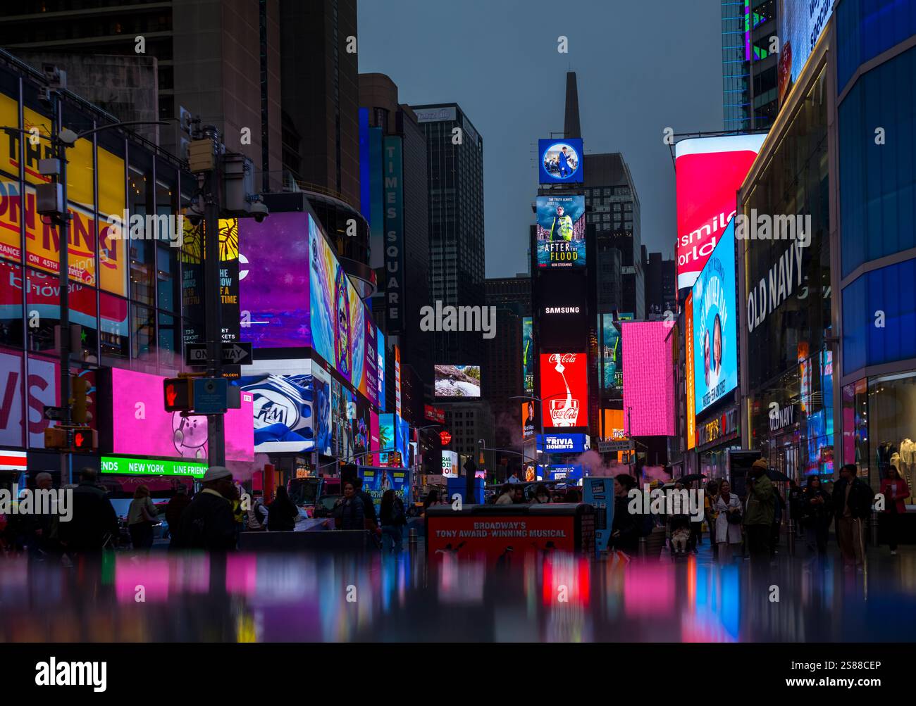 New York, USA - 15. Mai 2024: Times Square by Night, USA Stockfoto