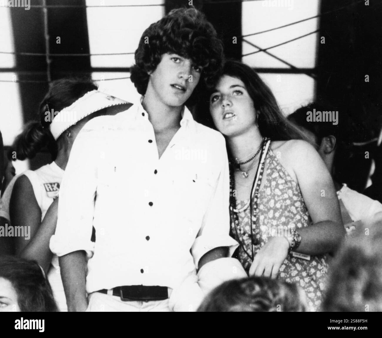 Anni '60 Archivio Storico Olycom/Lapresse Caroline Bouvier Kennedy, coniugata Schlossberg (New York, 27. November 1957), è un avvocato e diplomatica statunitense, figlia dell'ex Presidente degli Stati Uniti John Fitzgerald Kennedy e della moglie Jacqueline Kennedy Onassis, nonché sorella di John Kennedy Jr. Dal 2022 è ambasciatore degli Stati Uniti in Australien Nella Foto: Caroline Bouvier Kennedy e John al torneo di Tennis di Forest Hills Bild: Caroline Bouvier Kennedy und John in Forest Hills Tennis Turnier Credit: LaPresse/Alamy Live News Stockfoto