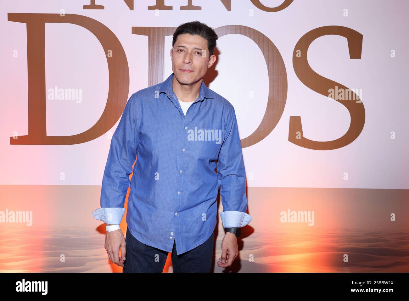 21. Januar 2025, Mexiko-Stadt, Ciudad de Mexico, Mexiko: Salvador Ibarra besucht den roten Teppich für die â€˜El NiÃ±o Diosâ€™ Premiere im Cinemex Metropoli Patriotismo. Am 21. Januar 2025 in Mexiko-Stadt. (Kreditbild: © Yamak Perea/OKULARIS via ZUMA Press Wire) NUR REDAKTIONELLE VERWENDUNG! Nicht für kommerzielle ZWECKE! Stockfoto