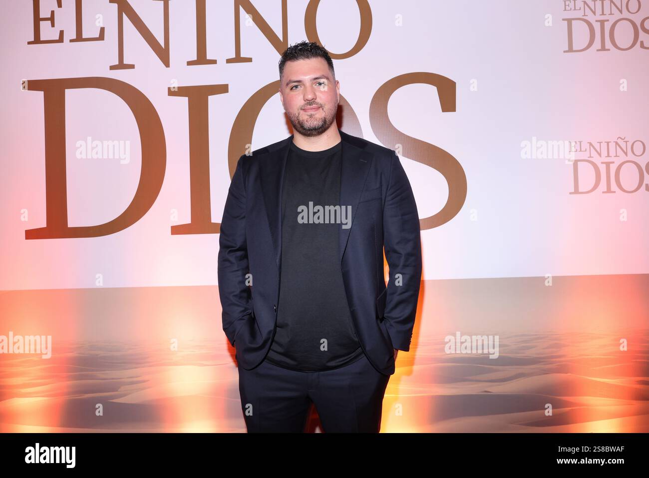 21. Januar 2025, Mexiko-Stadt, Ciudad de Mexico, Mexiko: Eduardo Brandariz besucht den roten Teppich für die â€˜El NiÃ±o Diosâ€™ Premiere im Cinemex Metropoli Patriotismo. Am 21. Januar 2025 in Mexiko-Stadt. (Kreditbild: © Yamak Perea/OKULARIS via ZUMA Press Wire) NUR REDAKTIONELLE VERWENDUNG! Nicht für kommerzielle ZWECKE! Stockfoto