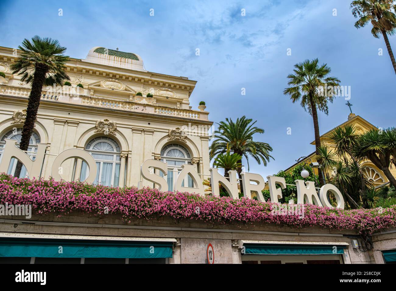 Außenansicht des Casino Sanremo in Sanremo, Provinz Imperia, Ligurien Italien, nur für redaktionelle Zwecke. Stockfoto