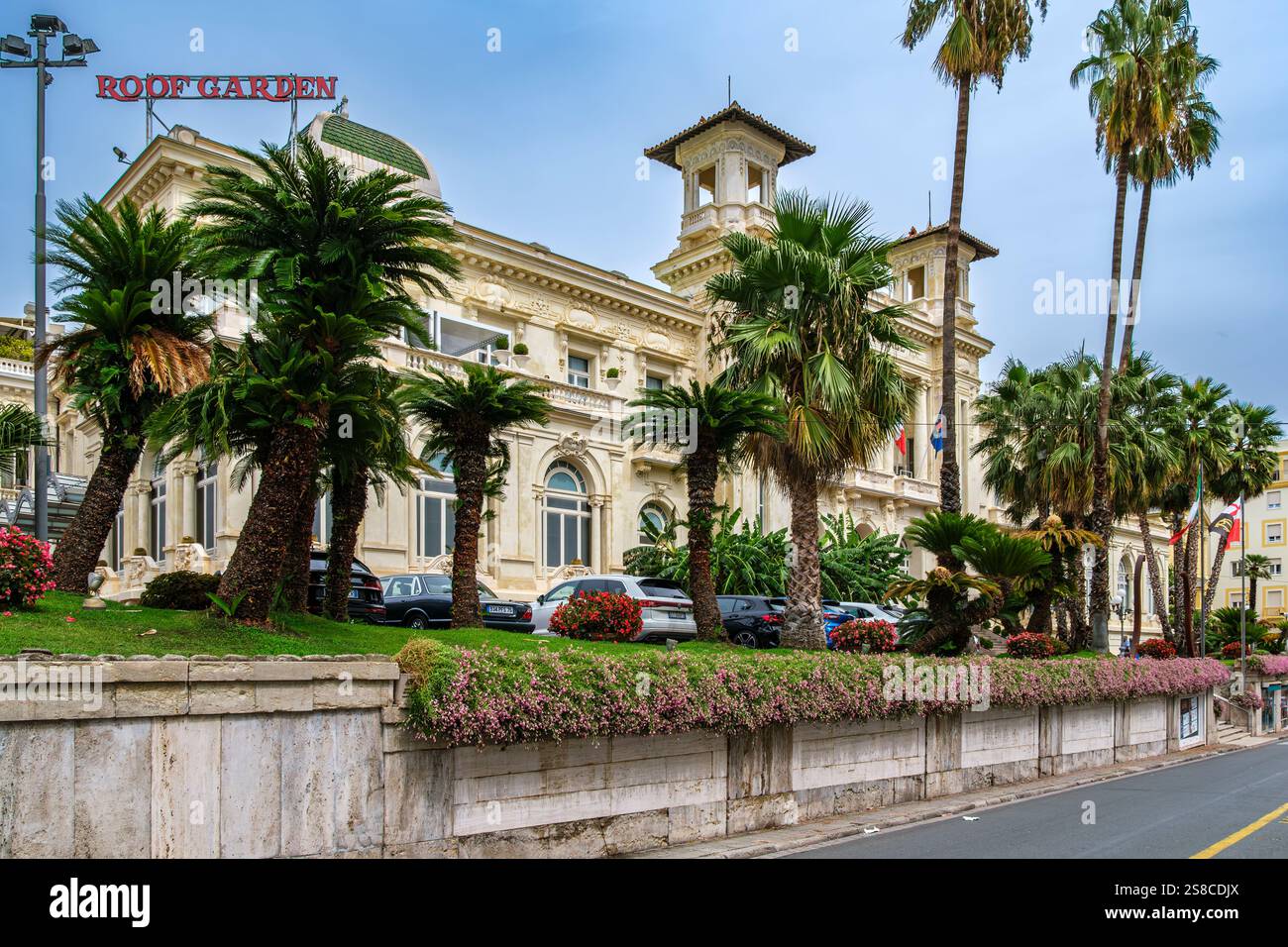 Außenansicht des Casino Sanremo in Sanremo, Provinz Imperia, Ligurien Italien, nur für redaktionelle Zwecke. Stockfoto