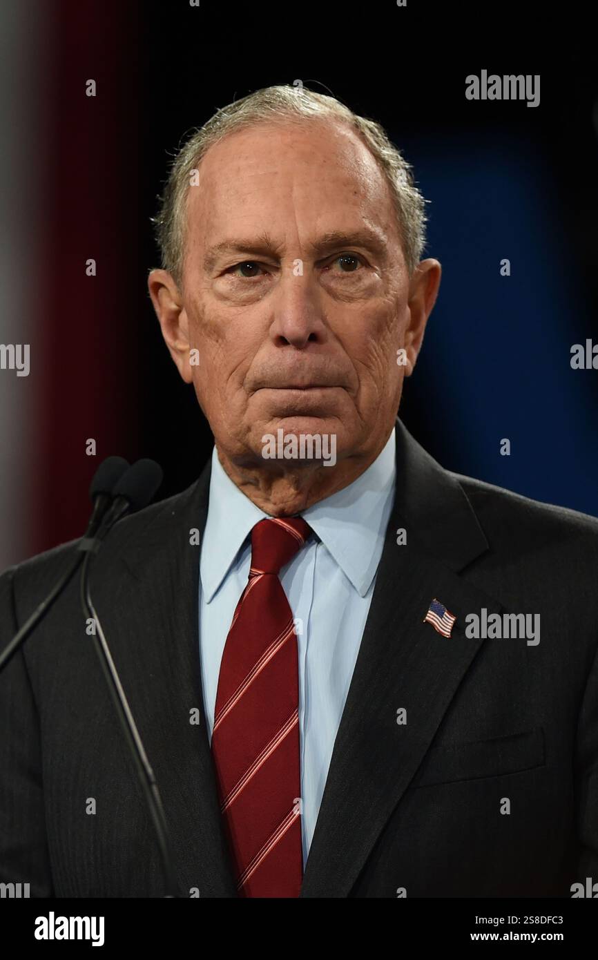 Mike Bloomberg spricht während der Präsidentschaftswahlkampagne am 15. Januar 2020 im Sheraton Hotel in New York Stockfoto