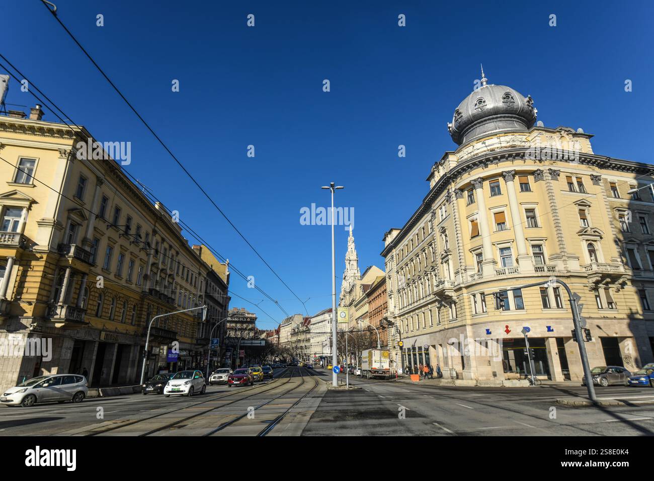 Stadtzentrum von Budapest: Erzsebet Boulevard. Ungarn Stockfoto