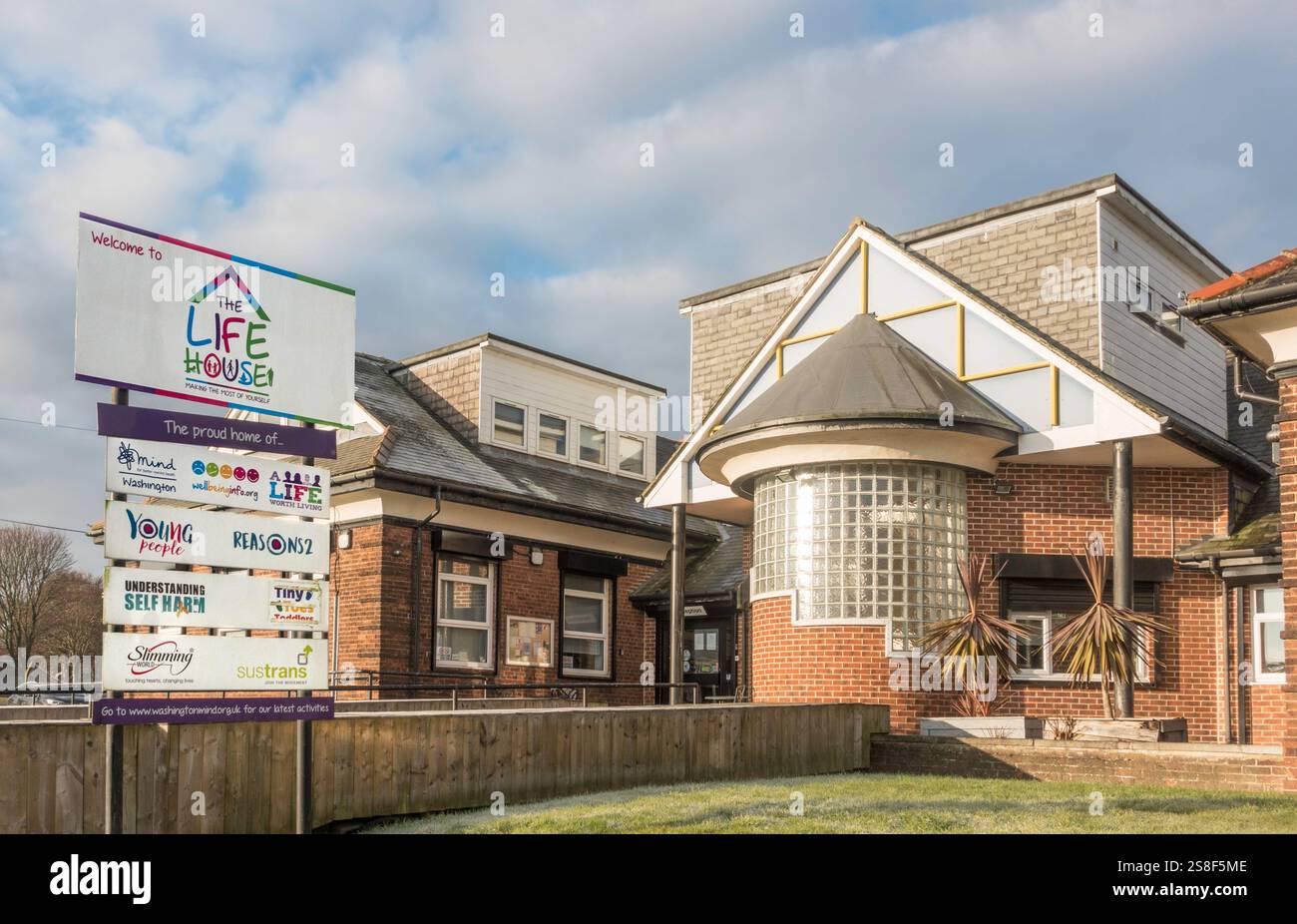 Das Life House, das Haus von Washington Mind, eine Wohltätigkeitsorganisation für psychische Gesundheit, und ein Gemeindegebäude in England, Großbritannien Stockfoto