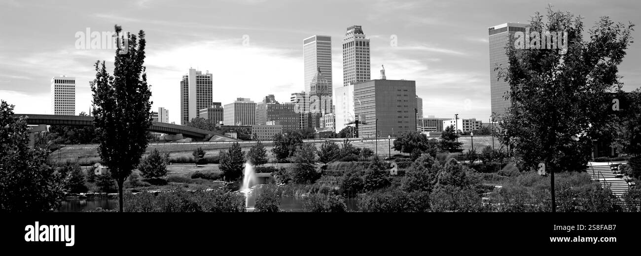 Downtown Skyline vom Centennial Park, Tulsa, Oklahoma, USA Stockfoto