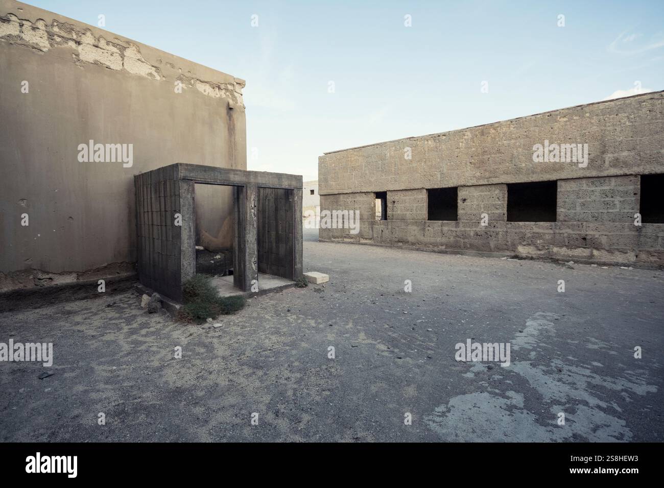 Die verlassenen Ruinen der alten Leprakolonie in Abades Teneriffa, Spanien 08-12-2024. Stockfoto