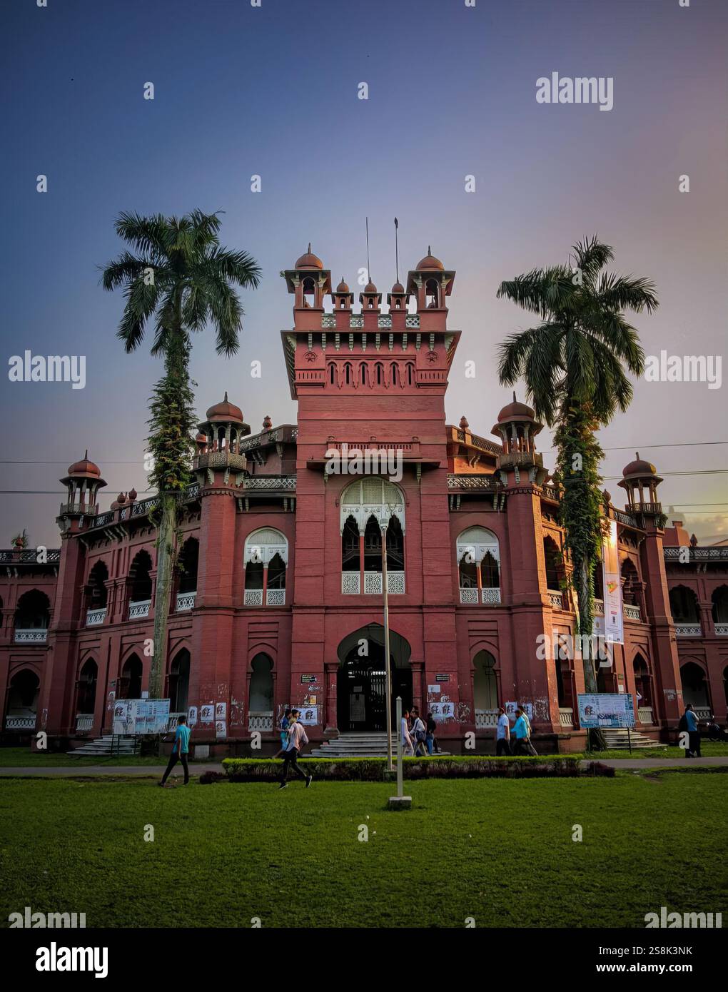 Curzon Hall, ein historisches und ikonisches Gebäude an der Universität von Dhaka, Bangladesch. Stockfoto