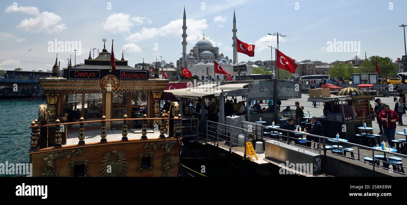 Eminonu Pier, Istanbul, Türkei Stockfoto